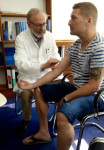 Ray bleef met steun van medici alles proberen