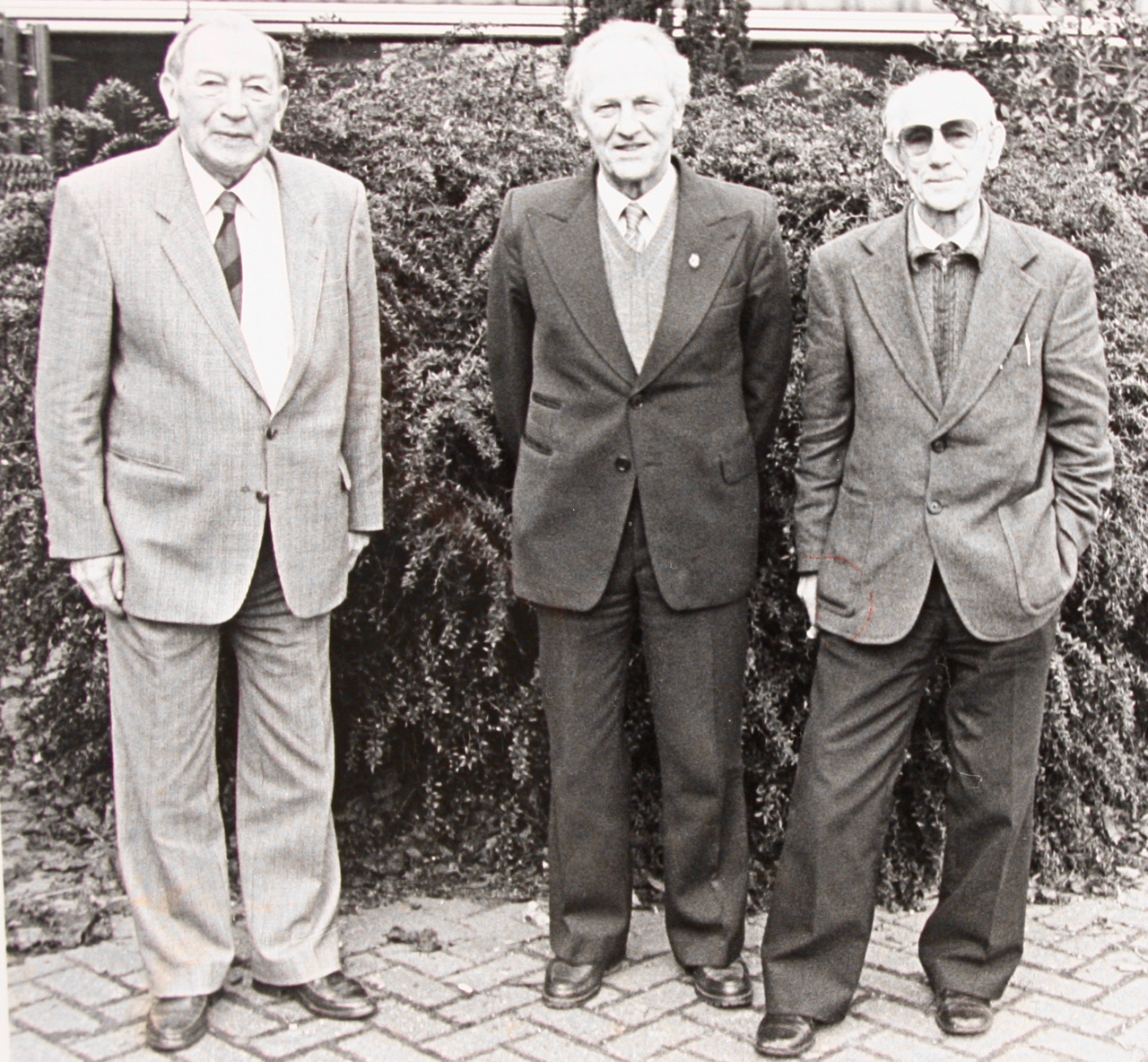 3 oud vdl 1 spelers v.l.n.r. gerrit van altena toon boer e