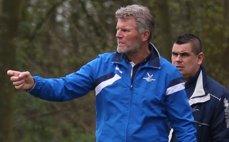 VDL sluit akkoord met Henk Salari als nieuwe trainer VDL